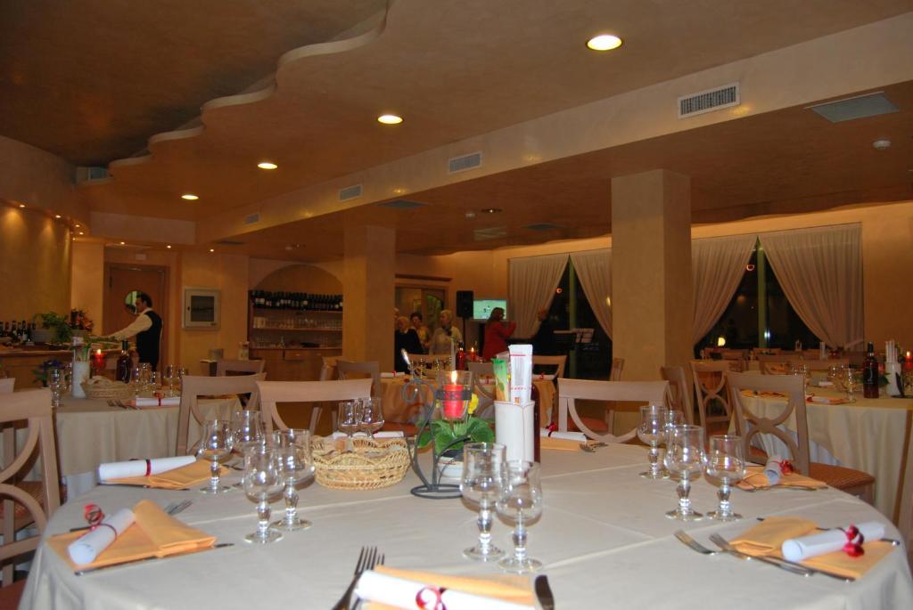Hotel Vecchia Brianza Seveso Exterior foto