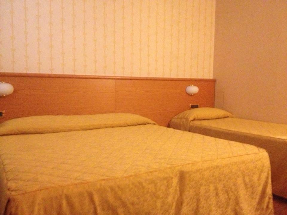 Hotel Vecchia Brianza Seveso Habitación foto