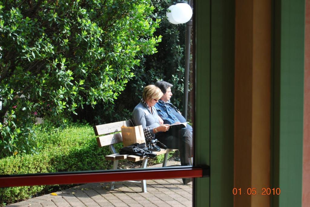 Hotel Vecchia Brianza Seveso Habitación foto