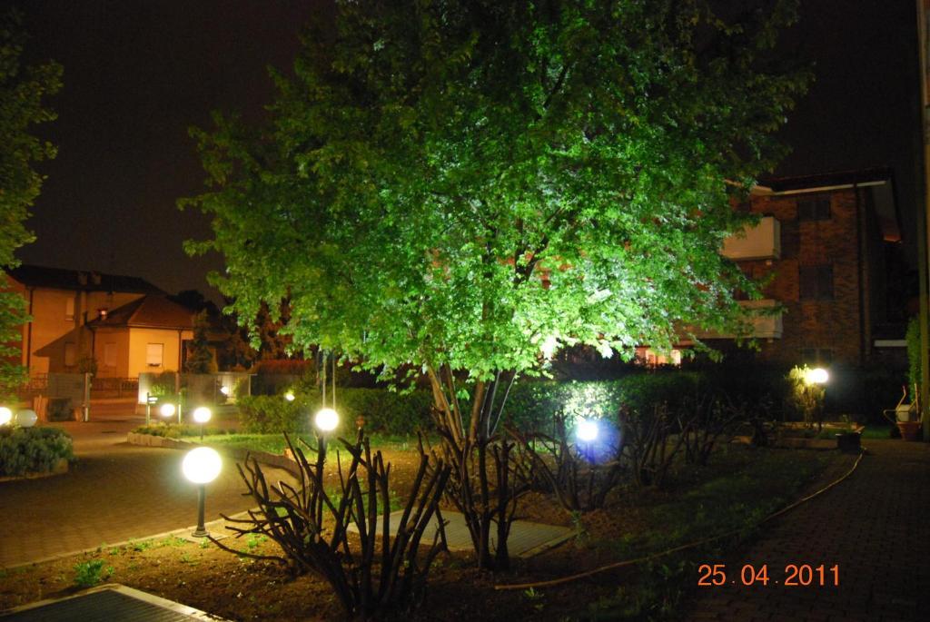 Hotel Vecchia Brianza Seveso Habitación foto
