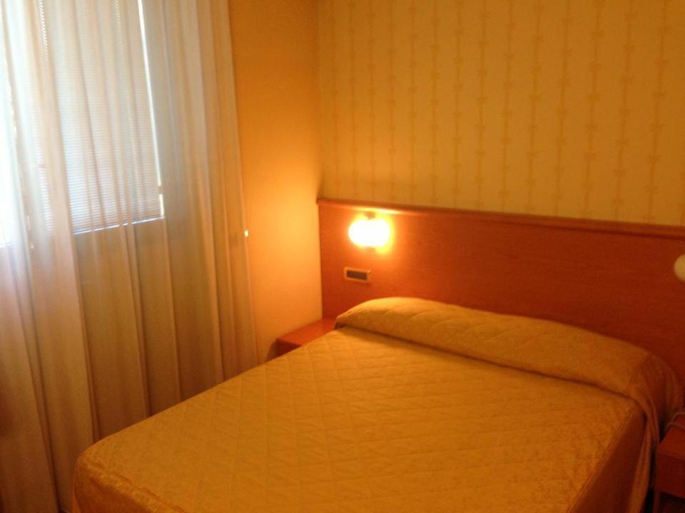 Hotel Vecchia Brianza Seveso Exterior foto